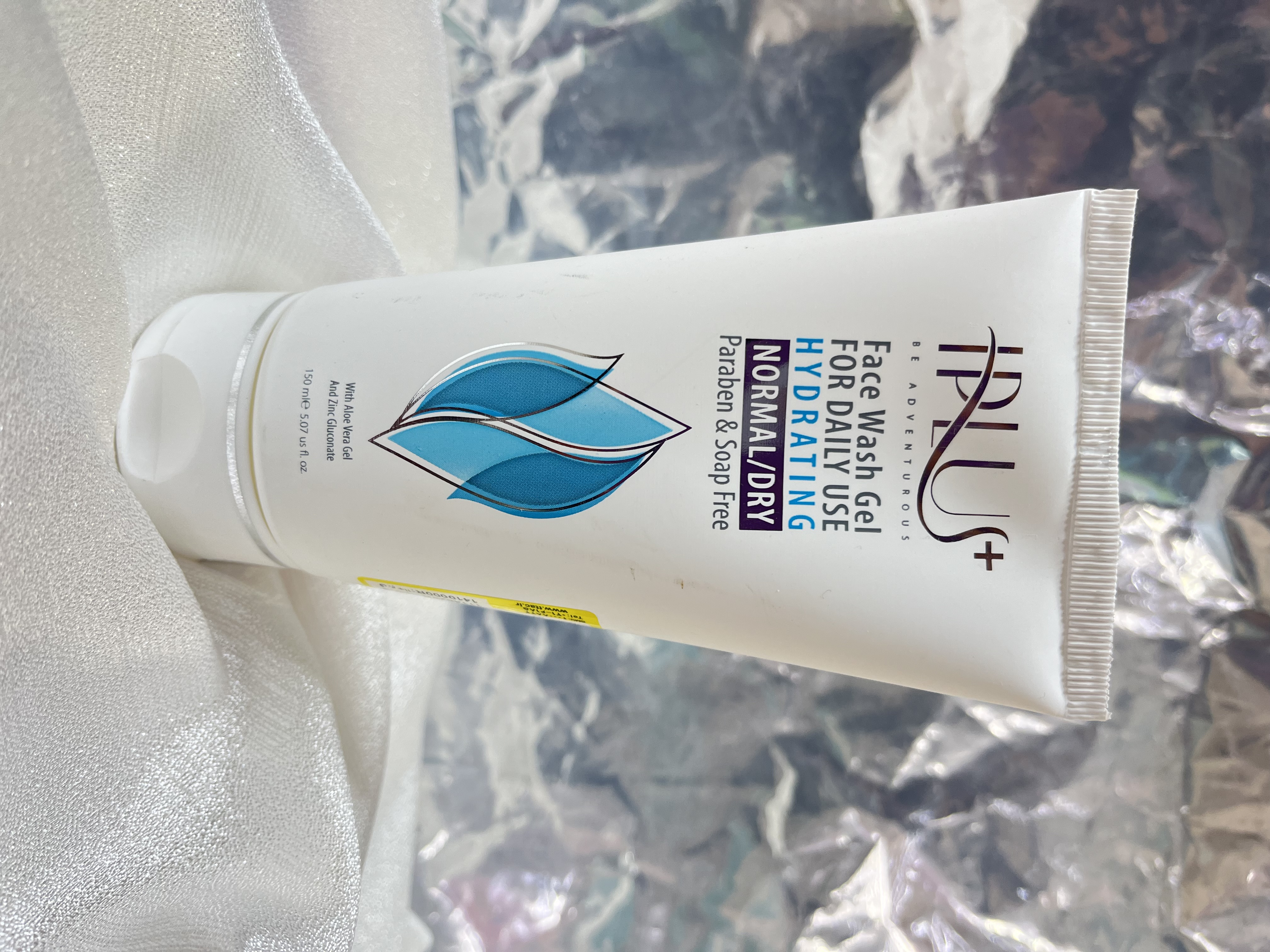 ژل شست و شو برند آی پلاس