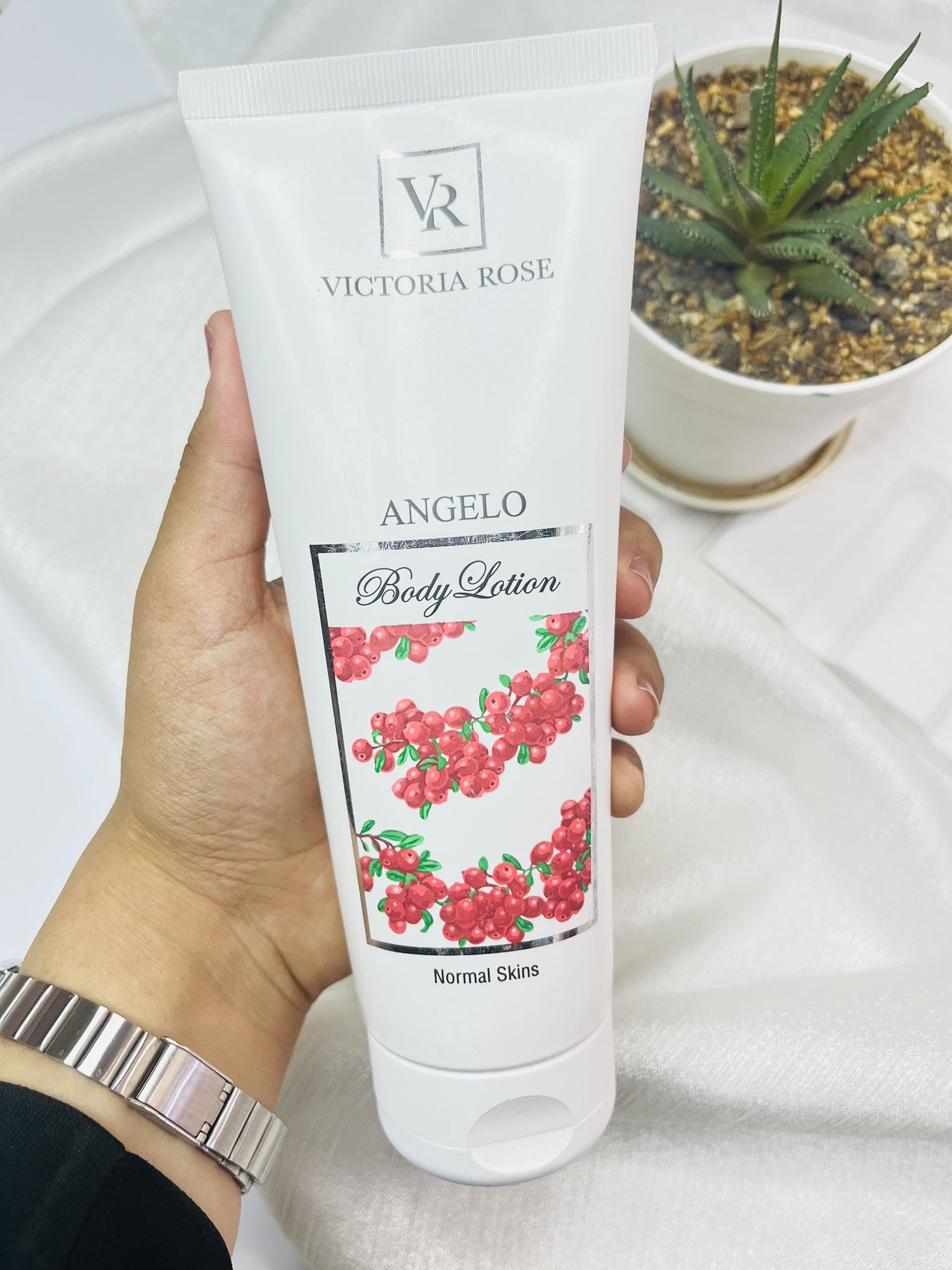 لوسیون بدن رایحه آنجلو برند ویکتوریا رز